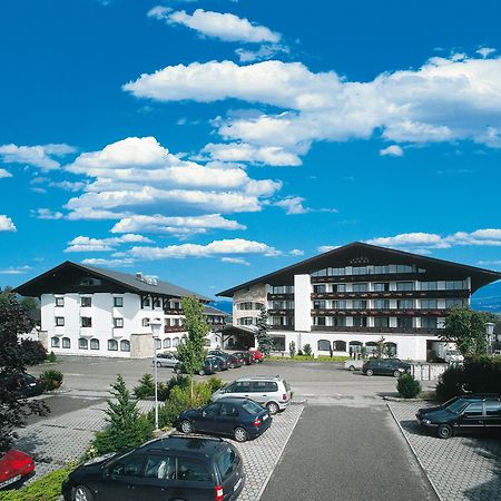Hotel Lohninger-Schober Sankt Georgen im Attergau Exterior foto
